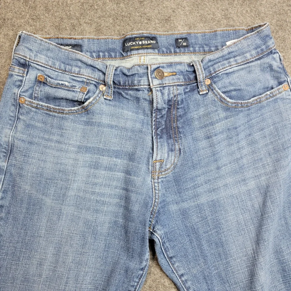 Lucky Brand Jeans Mens 34X30 Blue Denim Whiskered 221 Straight Leg Everyday